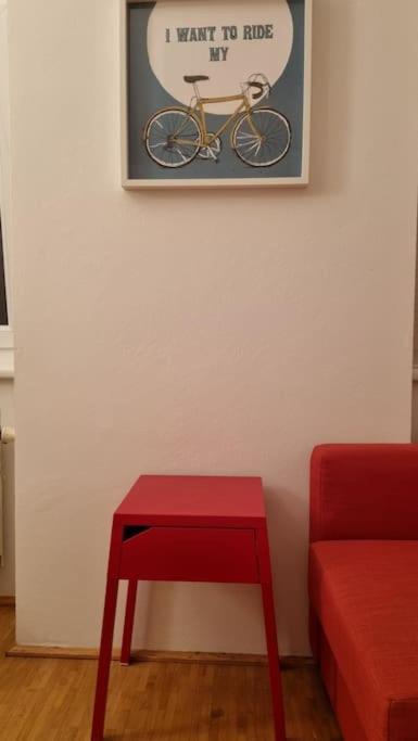Apartament Your Sunny Away From